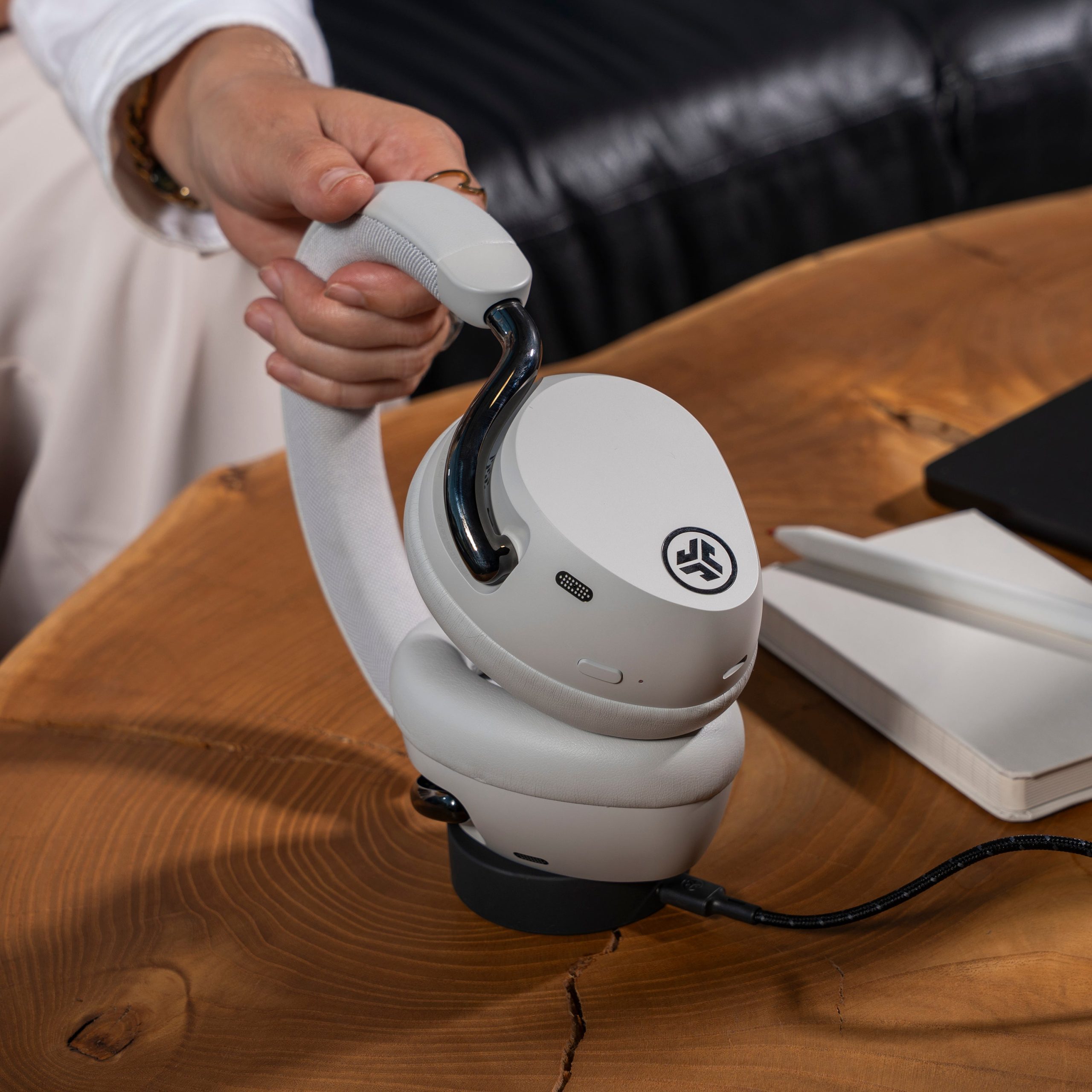 Epic Lux Lab Edition ANC Over-Ear Headphones Cloud - Image 5