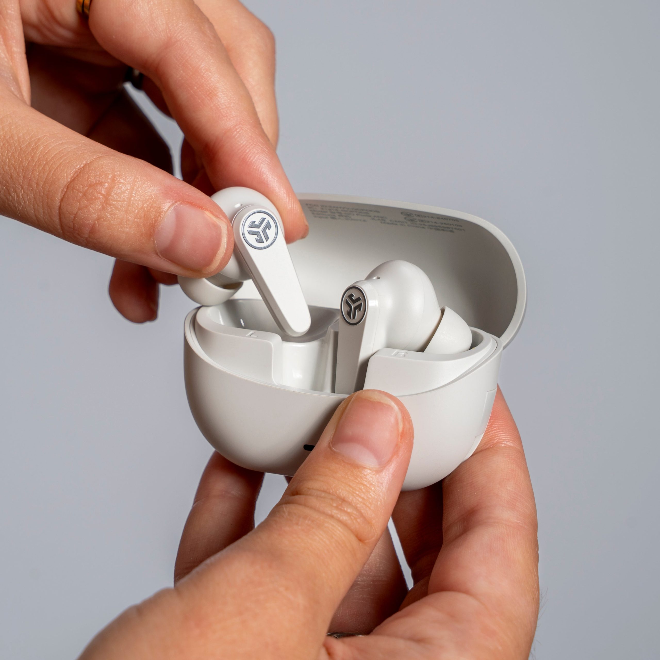 Go Pods ANC True Wireless Earbuds Cloud - Image 4