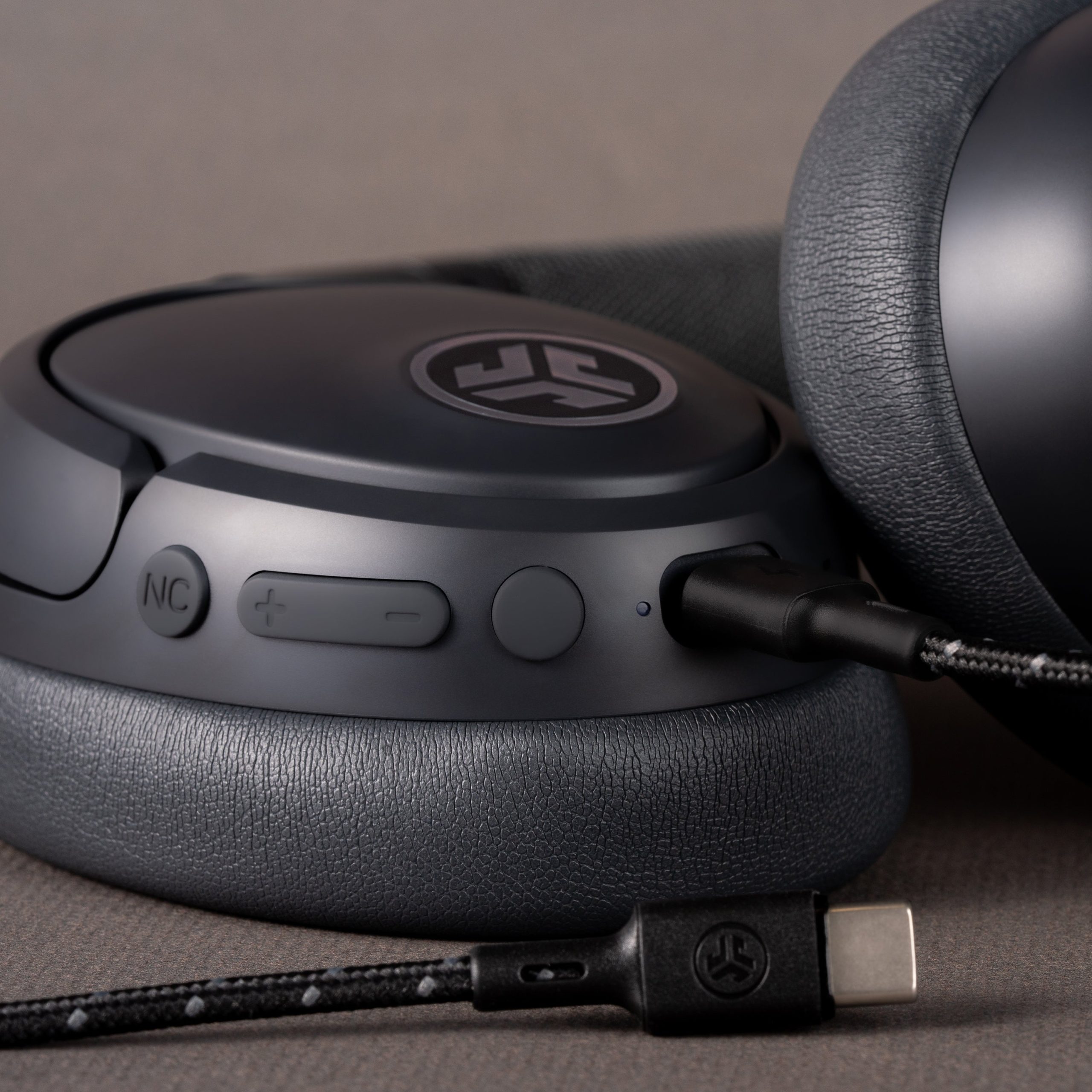 JBuds Lux ANC Headphones Graphite - Image 8